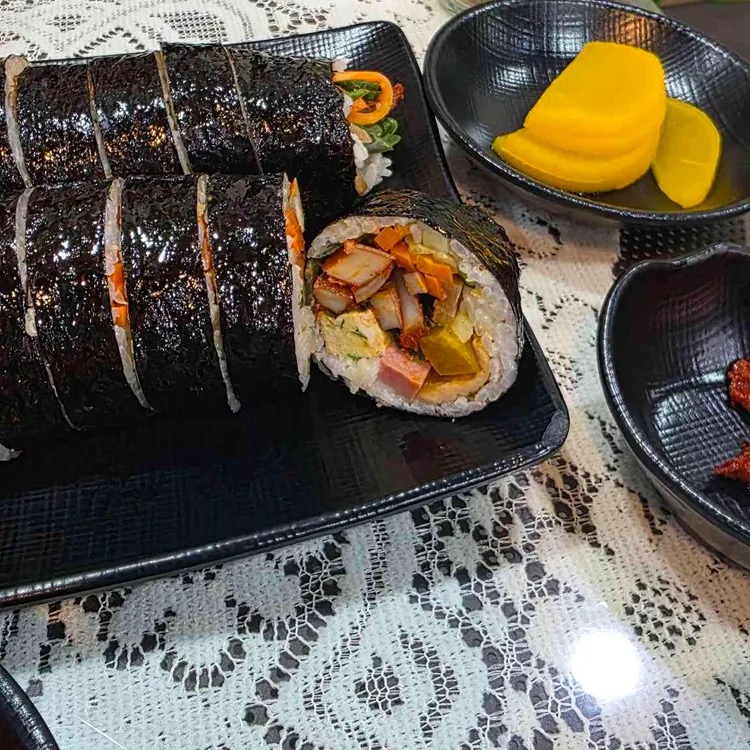 2026-04-30 - 엄마김밥·오늘의초록김밥