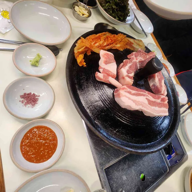 2026-05-28 - 맛집 맞수다 솥뚜껑삼겹살 vs 화덕족발